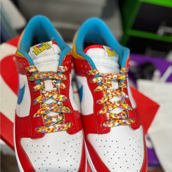 Exclusive LeBron James Fruity Pebbles Dunk - Picture 5 of 7